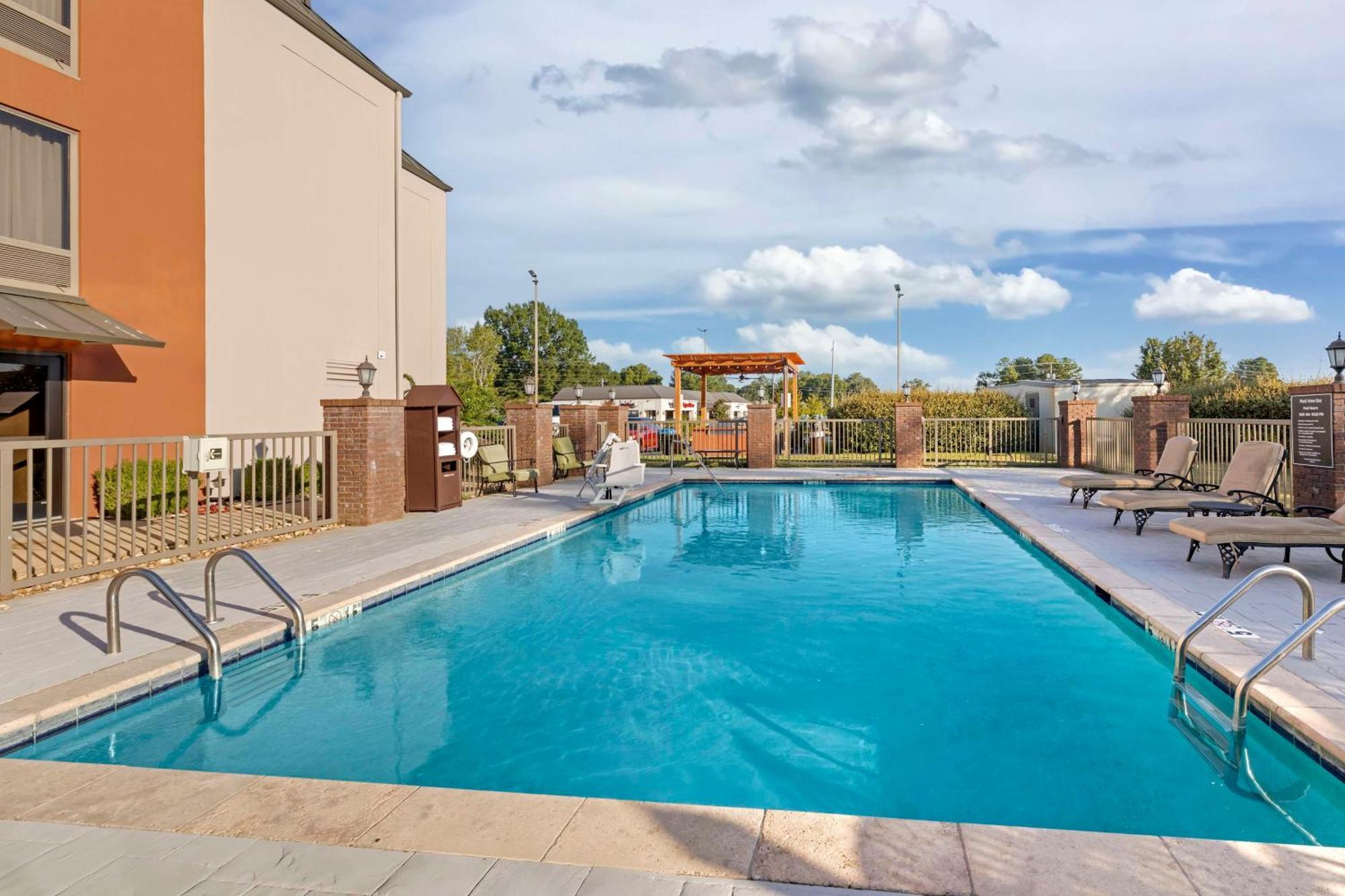 Best Western New Albany Eksteriør billede