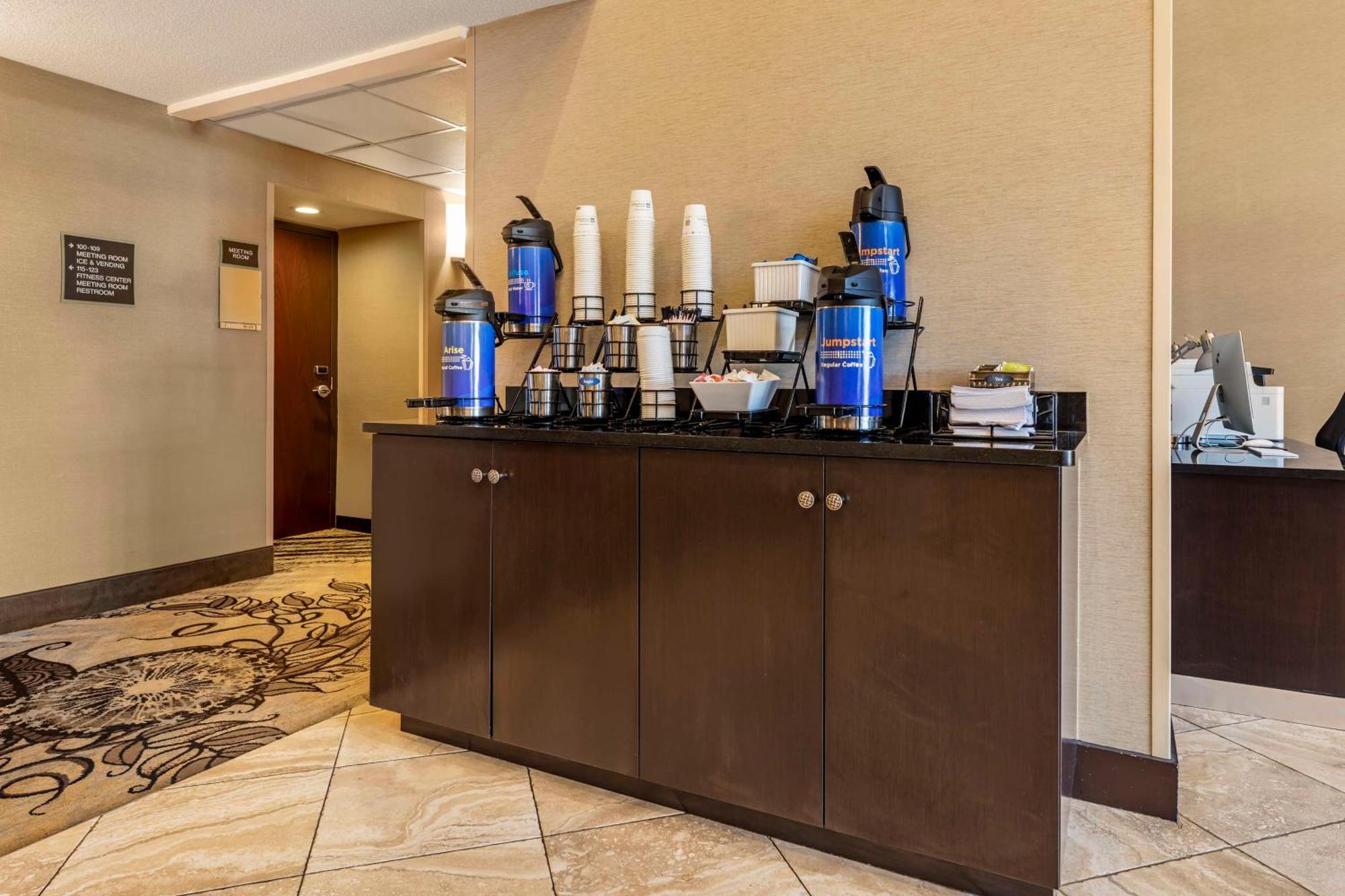 Best Western New Albany Eksteriør billede